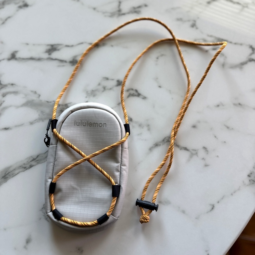 lululemon athletica Small Crossbody Pouch in White with Gold Rope